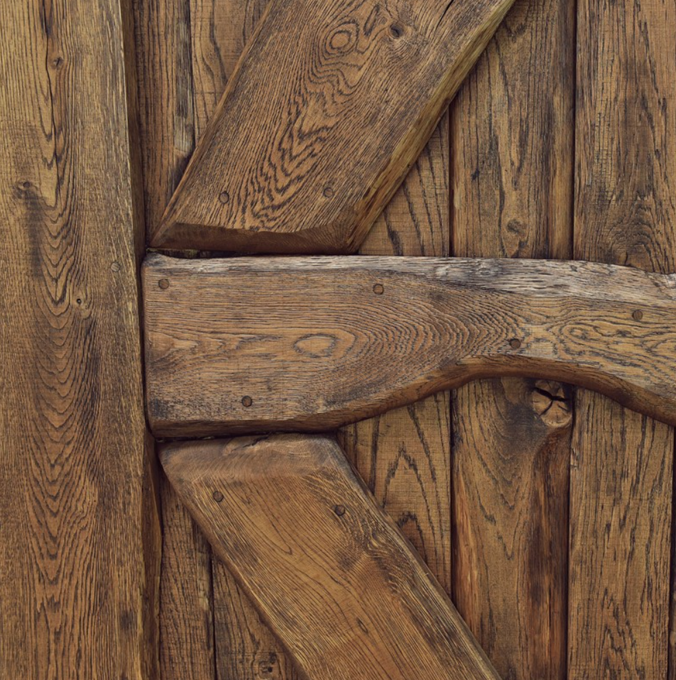 Porte coulissante rustique en bois de chêne